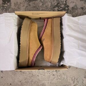 New Womens UGG Brand Platform Tazz Slipper Sandals Shoes Chestnut 1122553 Size 7